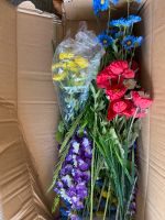 Künstliche, Blumen, neu, 1 Karton! Kiel - Ravensberg-Brunswik-Düsternbrook Vorschau