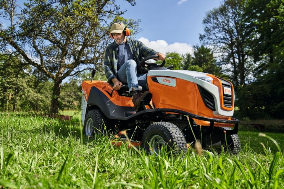 Aufsitzmäher Rasentraktor Stihl RT 5097 NEU in Alfeld (Leine)