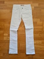 Weiße Röhrenjeans von Zara Neuhausen-Nymphenburg - Neuhausen Vorschau