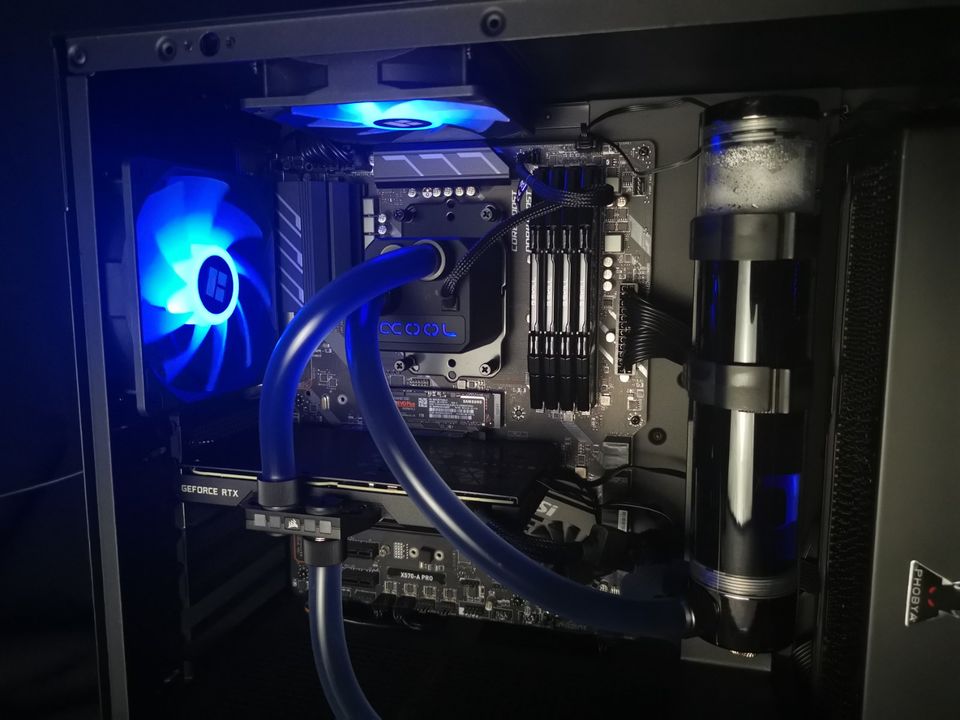 Gaming PC 3080TI, 5800x, Wassergekühlt in Breddenberg