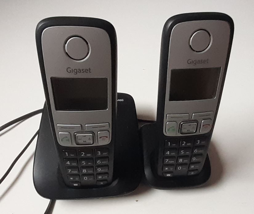 2 Siemens DECT Mobilteil Gigaset A400 - Telefon mit Basis in Kenn