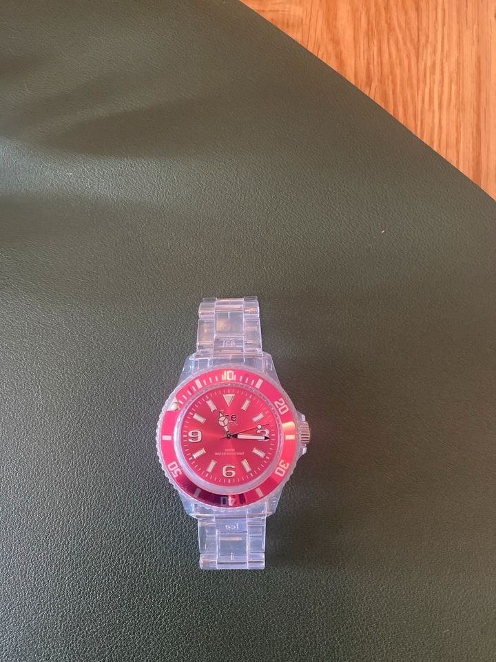 ICE Watch  pink in Lippstadt