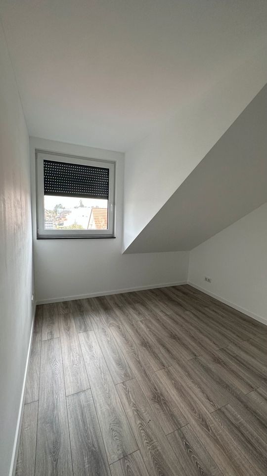 2,5 Zimmer Wohnung in Wesseling Urfeld für Single/Pärchen in Wesseling