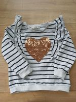 Pullover 122 C&A gestreift maritim Herz Gold Pailletten Nordrhein-Westfalen - Herne Vorschau