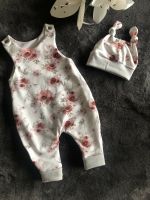 Baby Strampler Set, handmade, Geschenk, Rosen, Geburt Nordrhein-Westfalen - Bedburg Vorschau