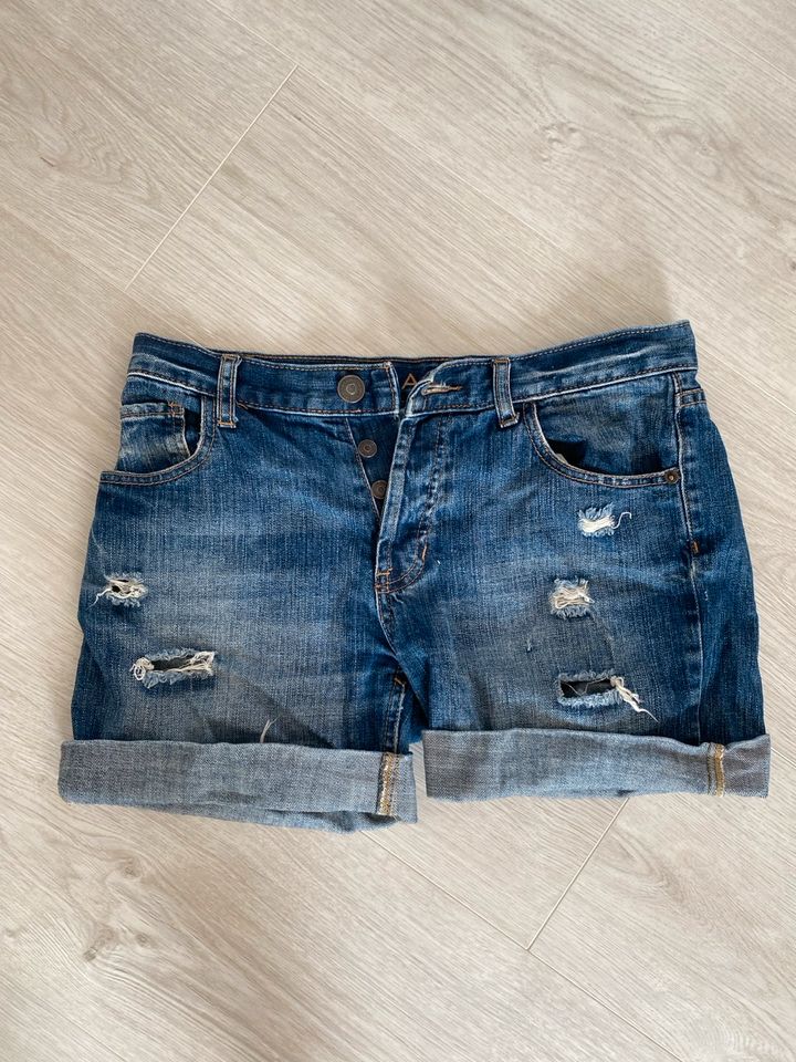 Jeans-Shorts von Amisu (Größe 36) in Ichtershausen