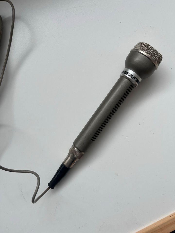 Vintage Mikrofon AKG D19 C/200 in Zülpich