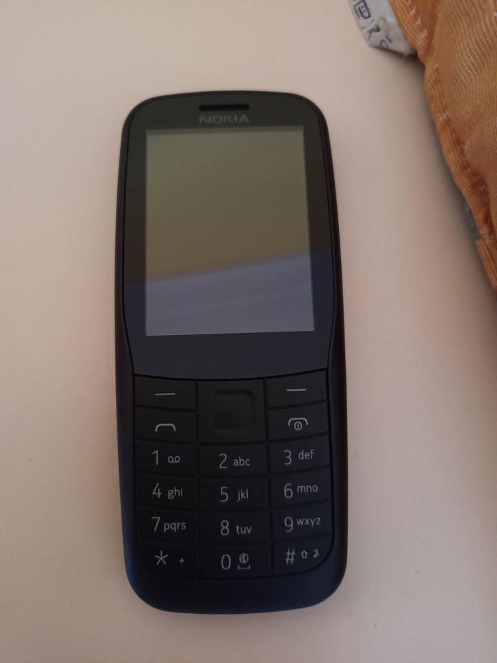 Nokia 220 4G Handy schwarz Tastenhandy Feature Phone Dumbphone in Köln