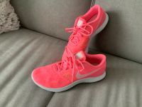 Nike Schuhe gr 40,5 Pink super Zustand Köln - Köln Merheim Vorschau