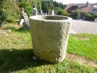 Altes handgehauenes Krautfass aus Granit, Granittrog, Wassergrand Bayern - Eppenschlag Vorschau