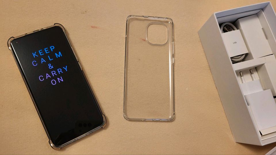 Xiaomi Mi 11 (kein Lite) 256gb wie neu in Fürth