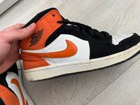 Nike Air Jordan 1 Mid - Orange Schwarz - abgenutzt - 43 Nordrhein-Westfalen - Paderborn Vorschau