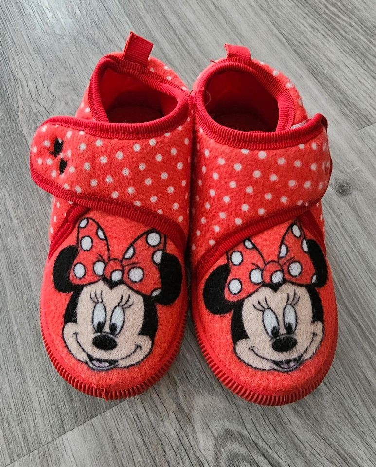 Minnie mouse rot Hausschuhe 24 Mädchen Schuhe in Düsseldorf