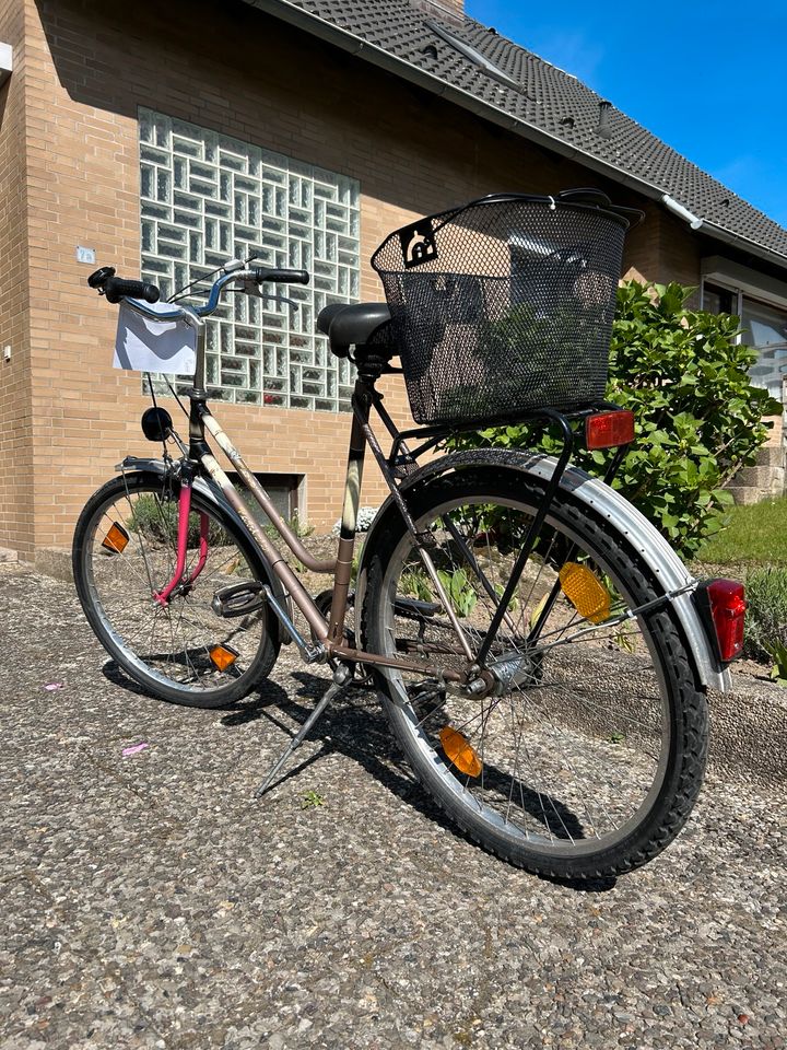 Fahrrad Patrizier 26 Zoll 3 Gang Damen Herren in Wendeburg