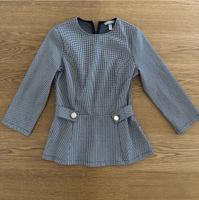 H&M Top Bluse S Oberteil schwarz weiß Hahnentritt Schößchen Düsseldorf - Pempelfort Vorschau