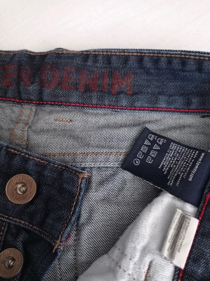 Tommy Hilfiger Jeans Herren W30L32 in Oberhausen