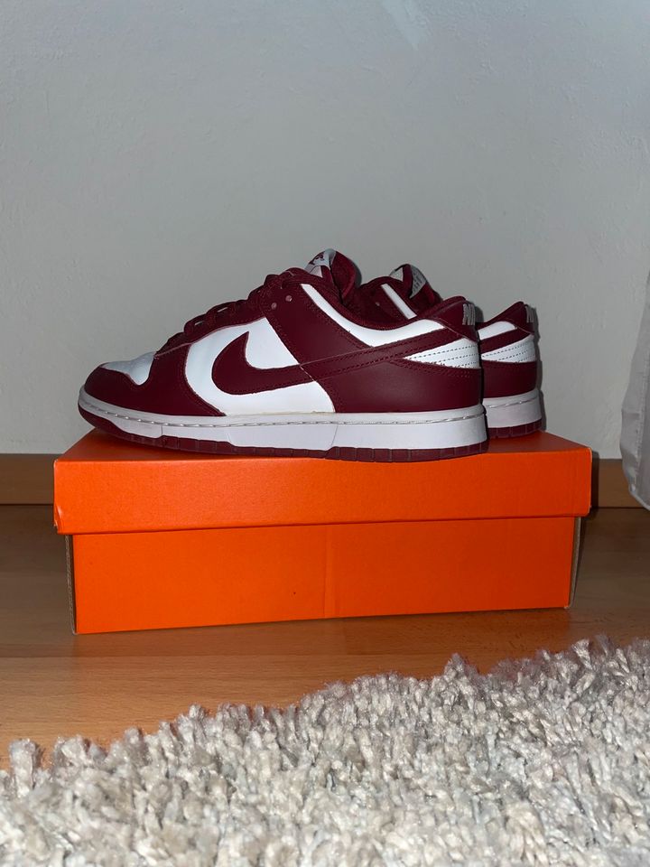 Nike-Dunk Low Retro Red Gr.: 44 in Neuhofen