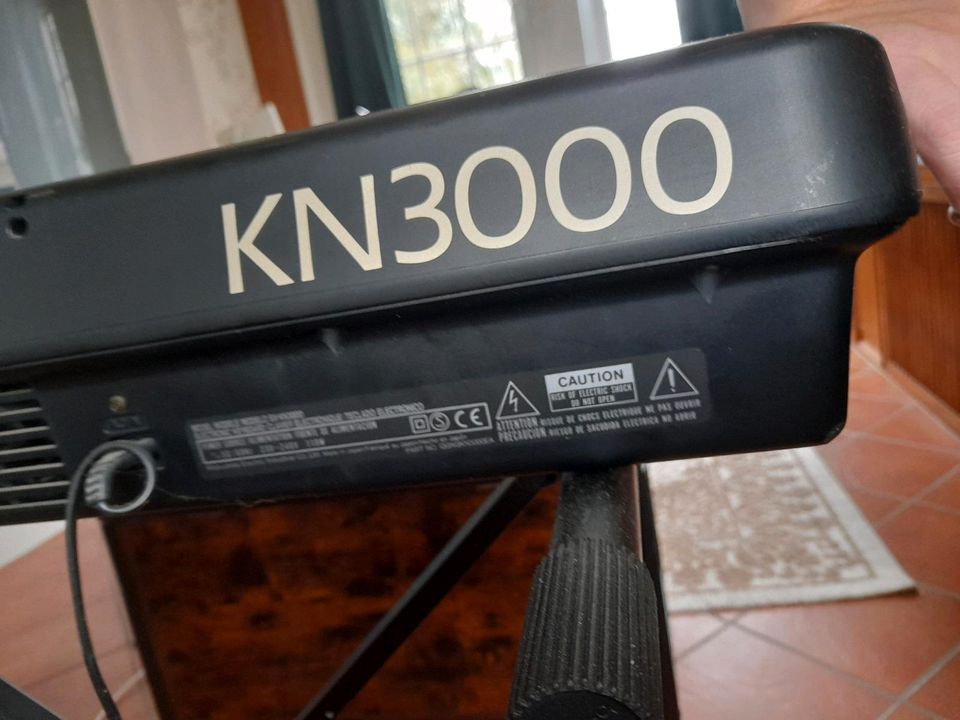 Keyboard Technics KN3000 mit Ständer in Jever
