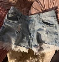 Amisu Hot Pan / Shorts mit Spitze Bayern - Schierling Vorschau