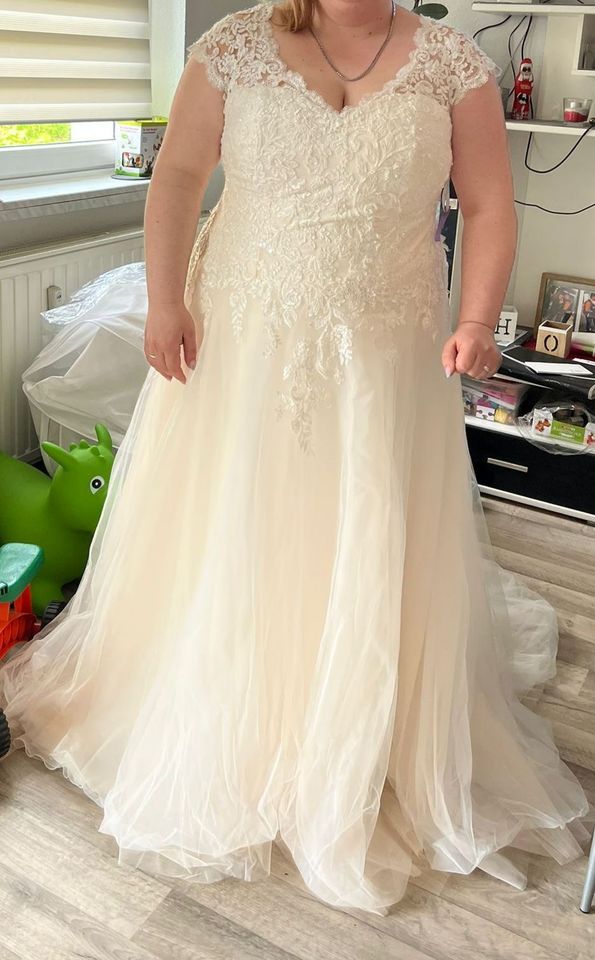 Brautkleid in Frankfurt (Oder)