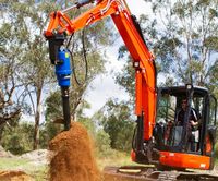 Zu Vermieten Erdbohrer mit Minibagger 2,6t *Kubota KX61-3* Hessen - Butzbach Vorschau