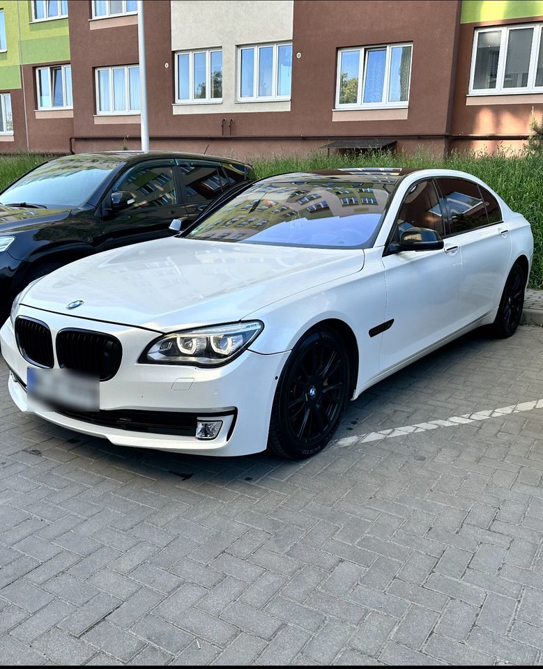 BMW 750LD X-Drive in Mülheim (Ruhr)