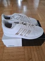 adidas Sneakers  weiß/silber Nordrhein-Westfalen - Hagen Vorschau