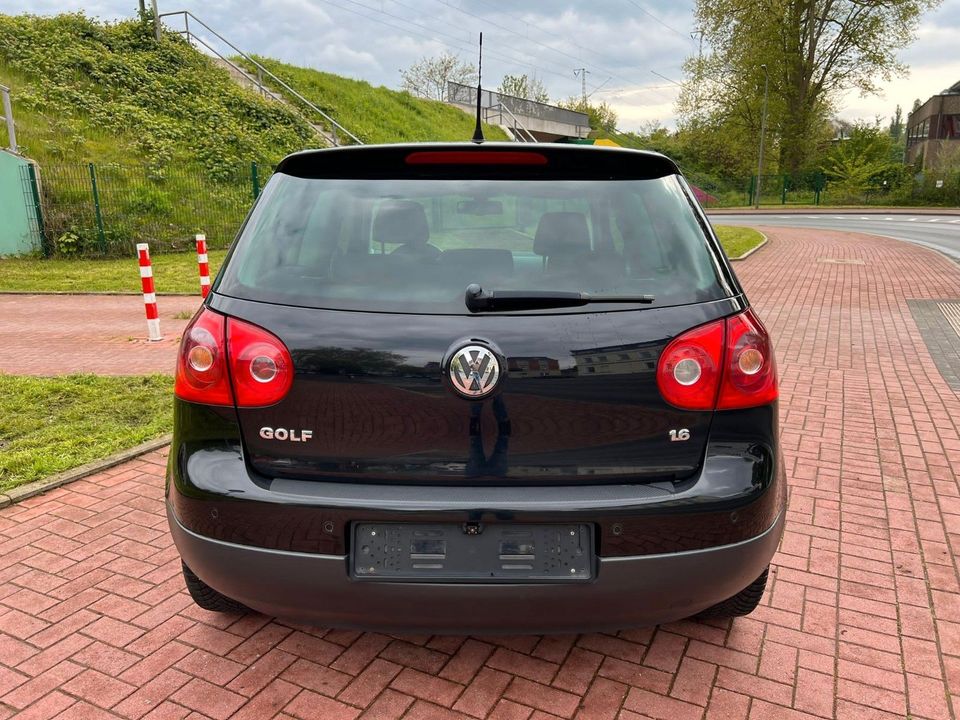 Volkswagen Golf V Lim. United*SHZ*Standheizung*Kamera*SHZ* in Recklinghausen
