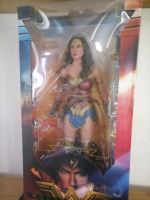 Wonder Women, Gal Gadot, Neca Ultimate Collectors 1/4 Scale -Ovp Nordrhein-Westfalen - Rösrath Vorschau