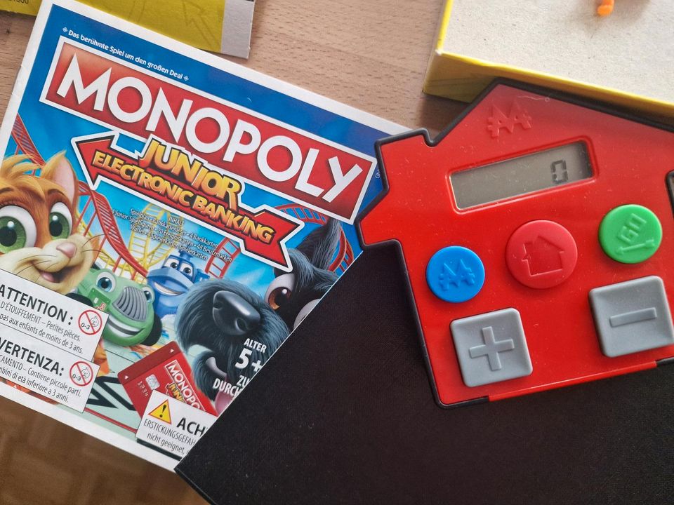 Monopoly Junior Banking Hasbro Gaming in Amberg