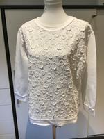 Moncler Sweater Weiß Gr XL neuwertig Blütenapplikationen rar Duisburg - Homberg/Ruhrort/Baerl Vorschau