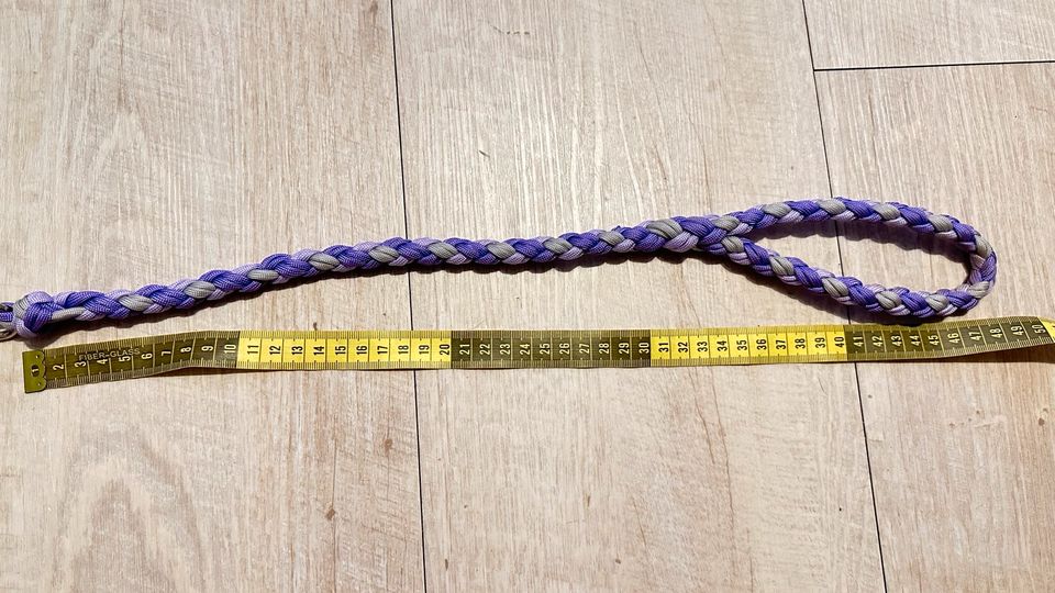 Paracord Halsband und Kurzführerleine 37cm lila grau in Zirndorf