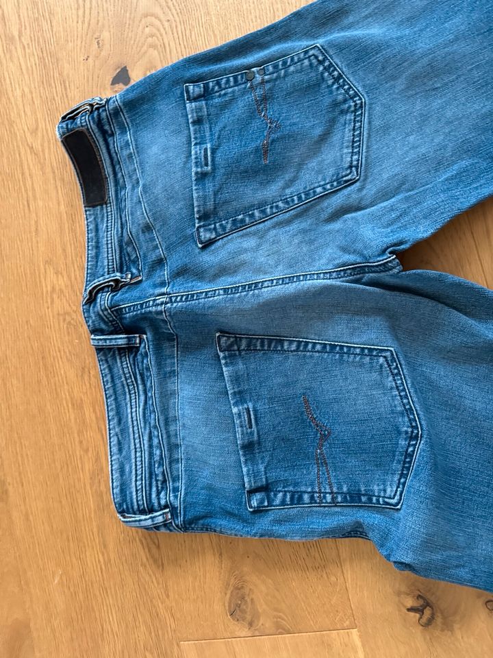 Diesel Jeans Größe 33/34 blau in Mandelbachtal