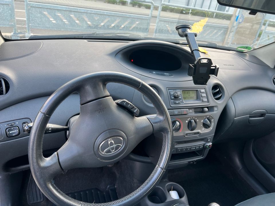 Toyota Yaris erste Hand in Senden
