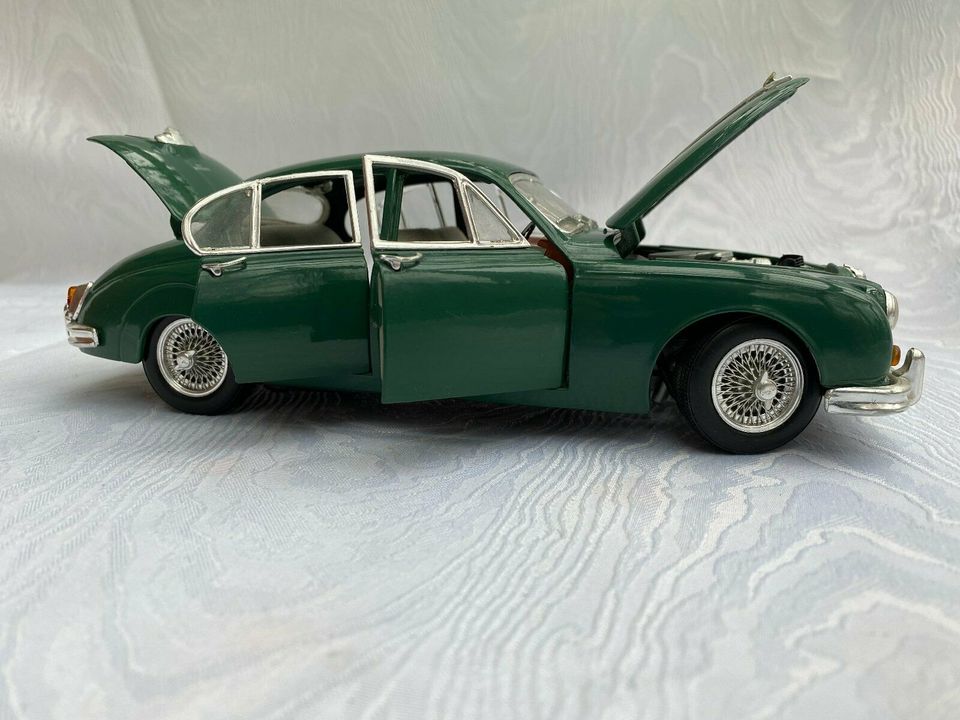 Modellauto Jaguar Mark II (1959) Maisto 1:18, made in Thailand in Hofheim am Taunus