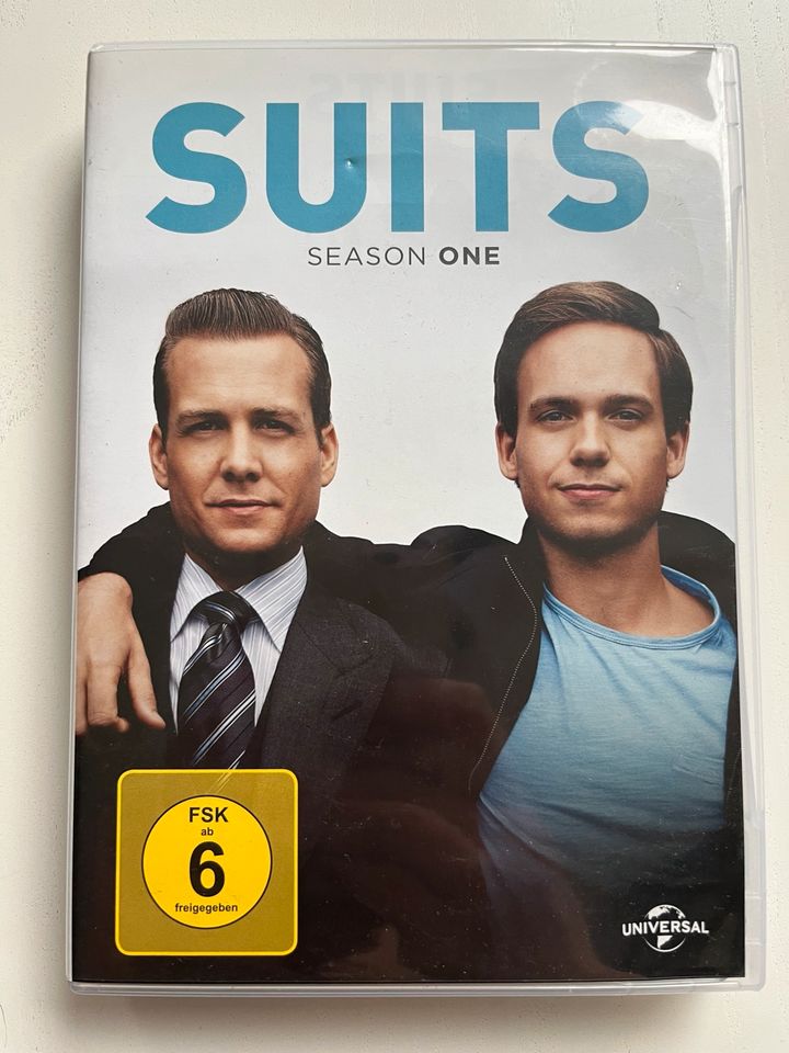 Suits Serie komplette 1.Staffel DVD in Bremen