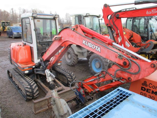 Minibagger Kubota KX 121-2, 3,9 t, kein Cat Takeuchi Yanmar in Großenhain