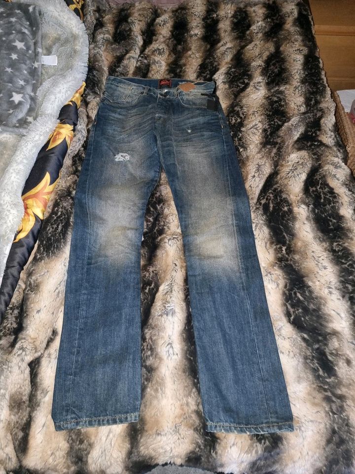 SuperDry Jeans W30 L32 Neu mit Etikett in Wuppertal