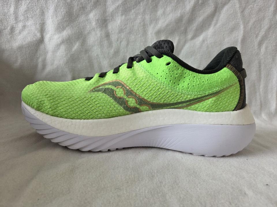 Saucony Kinvara Pro Größe 45 Laufschuhe Carbonschuhe Running in Heroldstatt