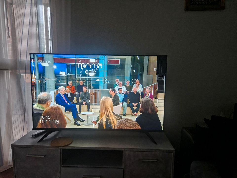 Fernseher hisense 65 Zoll samart TV 1.5jahre alt in Coesfeld