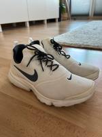 Nike Schuhe weiß Gr. 40 Niedersachsen - Bad Nenndorf Vorschau
