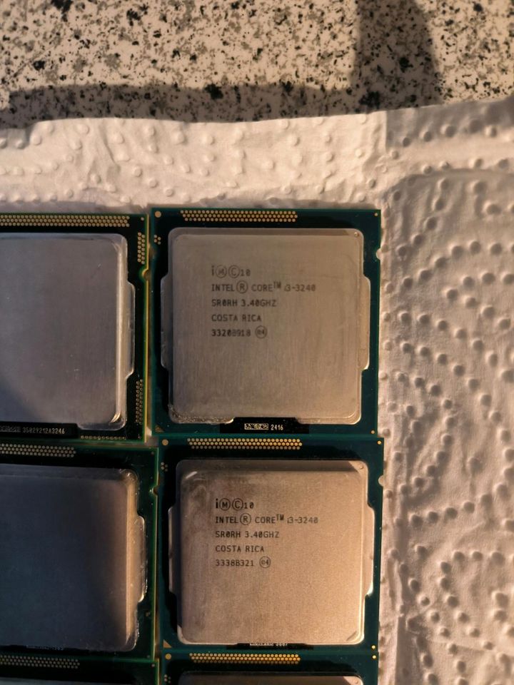 17 alte CPU´s (Xeon, i5, i3, Celeron) in Lübeck