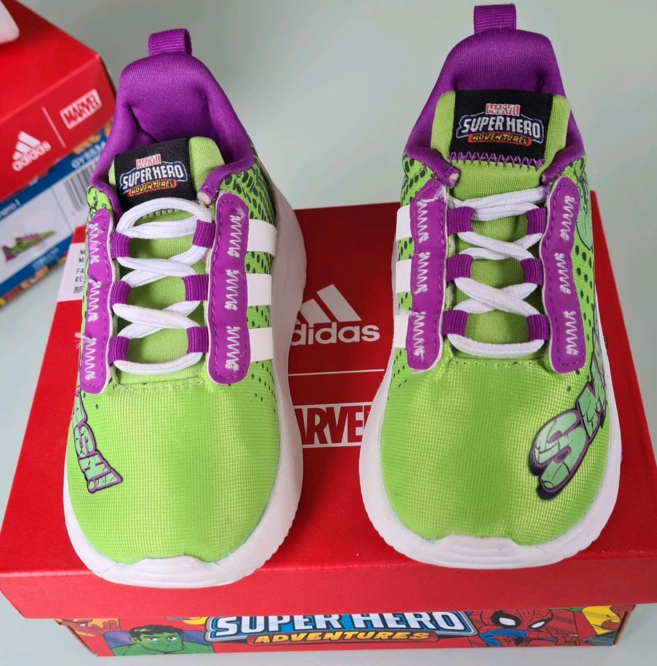 Adidas Schuhe Superhero Marvel Hulk Gr. 21 Zwillinge in Vollersode