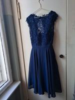 Ein Abiballkleid, Abendkleid in Dunkelblau mit Spitze Gr 36 Friedrichshain-Kreuzberg - Kreuzberg Vorschau