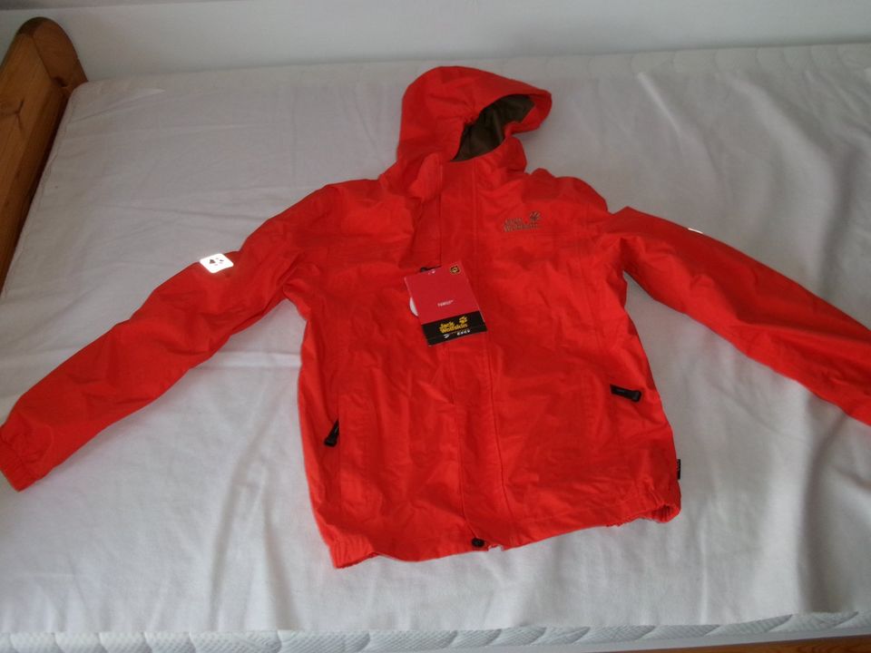 Jack Wolfskin Family * Jacke * rot * Kapuze * Texapore Größe 152 in Lauf a.d. Pegnitz