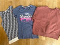 2 T-Shirts  1 Sweatshirt 12-14 Jahre Super Dry etc München - Altstadt-Lehel Vorschau