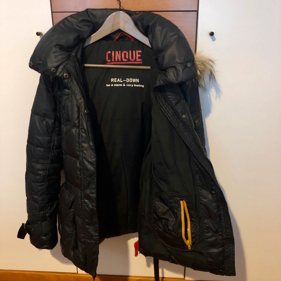 CINQUE Daunenjacke blauschwarz Größe 38 in Hannover