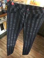 Hose von Fischbone gr. 3840 gr.L schwarz gestreift Brandenburg - Luckenwalde Vorschau