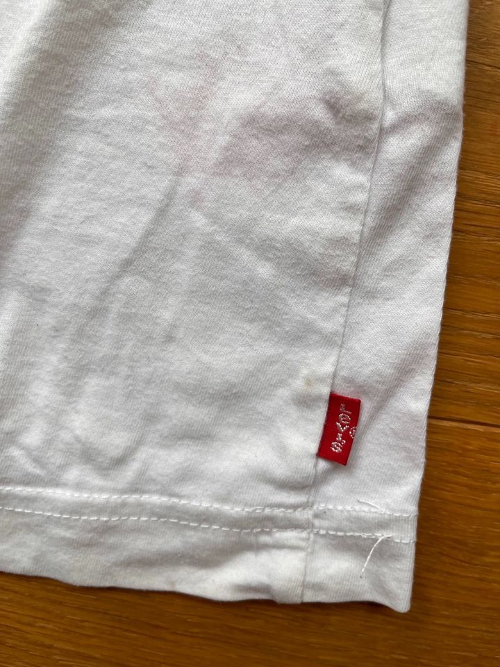 Levi’s T-Shirt weiß Gr. 152 in Dortmund