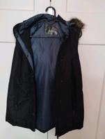 Weste in schwarz Blau mit Kapuze und Fell wie neu Gr. 38 Berlin - Spandau Vorschau